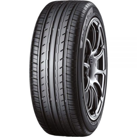 235/45R17 YOKOHAMA BLUEARTH-ES ES32A 97V XL RPB CBA68